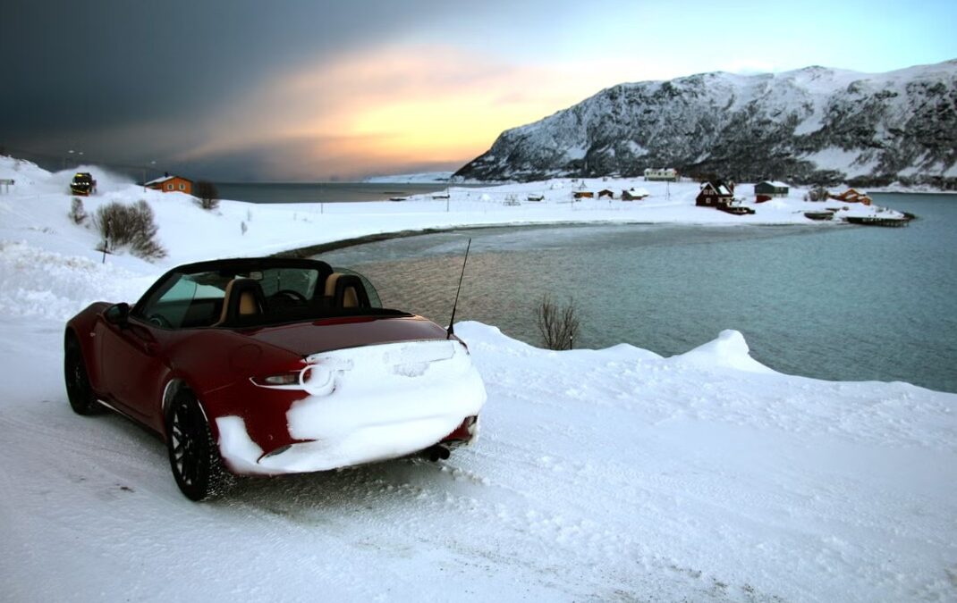 God Jul och Gott Nytt År önskar MX-5 Racing Club